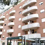 Palace 2000 Hotel 4*