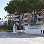 Hotel Palace 2000