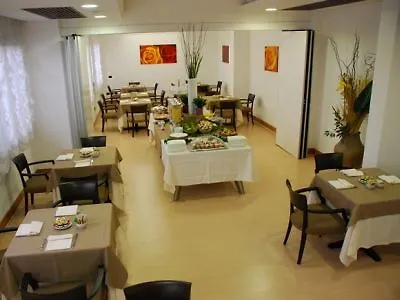 Hotel Palace 2000 4*