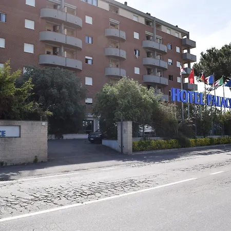 Hotel Palace 2000