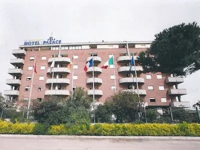 酒店 2000皇宫酒店