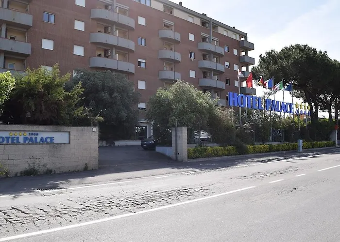 Hotel Palace 2000 4*