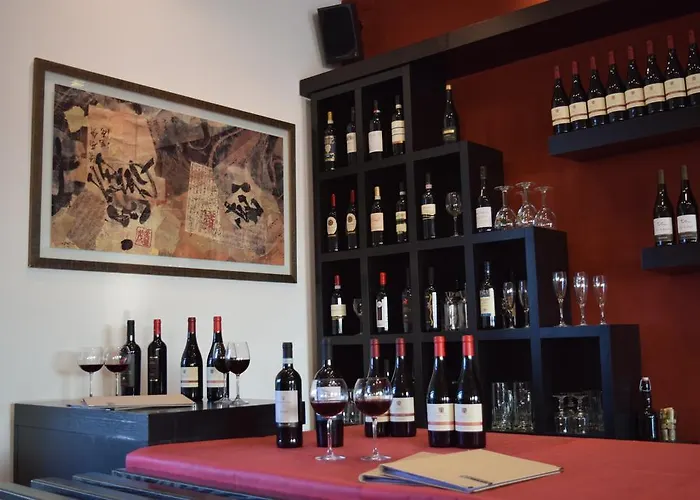 Palace 2000 Hotel 4*